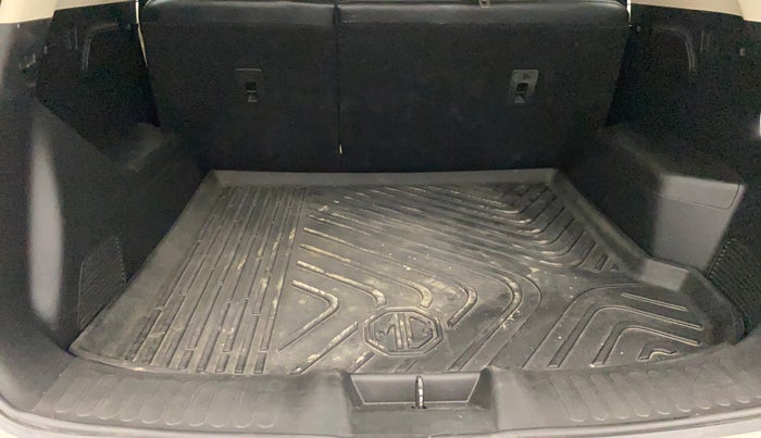 2021 MG HECTOR SHARP 2.0 DIESEL, Diesel, Manual, 84,312 km, Boot Inside