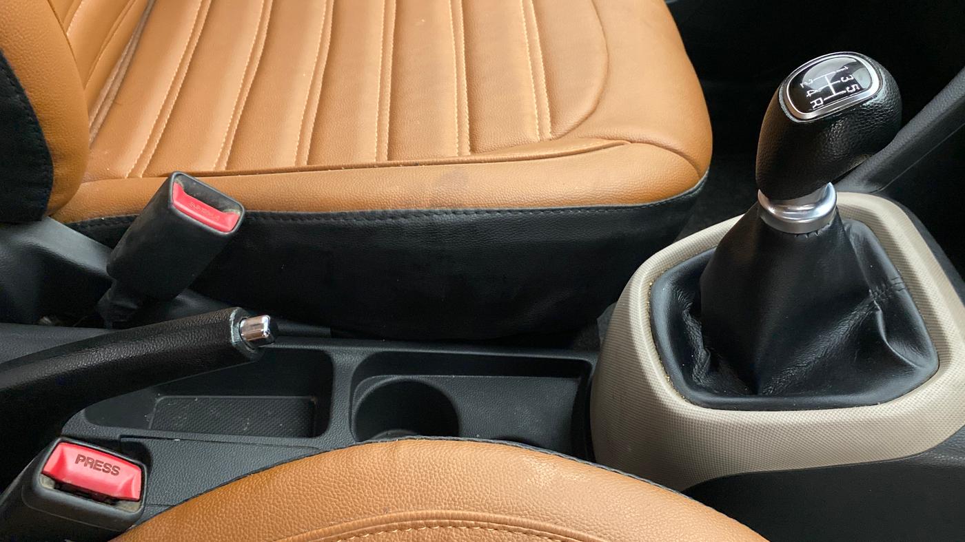 2019 Hyundai Grand i10 SPORTZ 1.2 KAPPA VTVT, Petrol, Manual, 50,375 km, Gear Lever