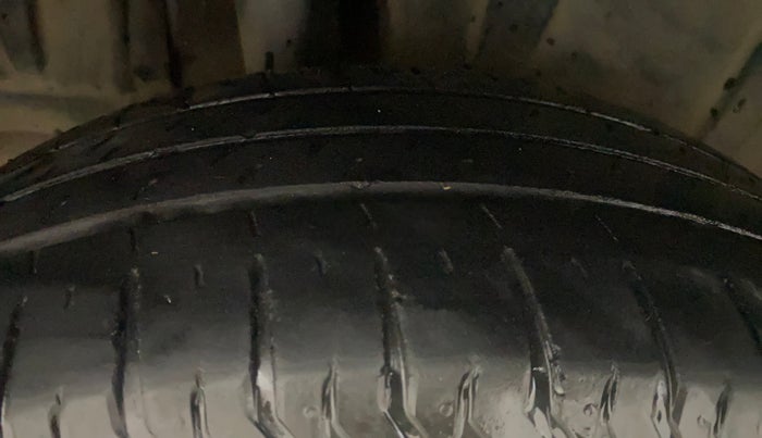 2021 Maruti XL6 ALPHA AT, Petrol, Automatic, 48,681 km, Right Rear Tyre Tread