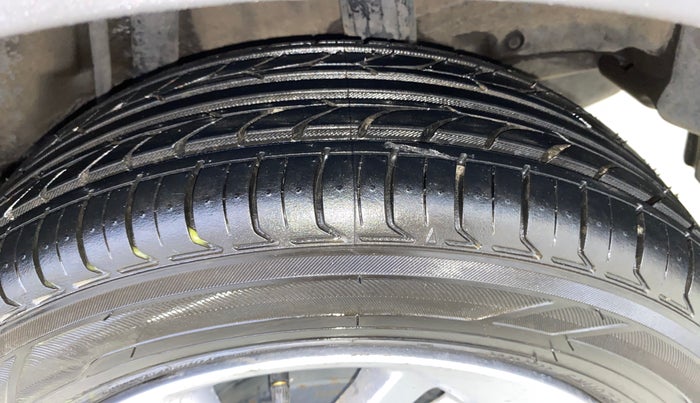 2019 Honda Jazz 1.2L I-VTEC V CVT, Petrol, Automatic, 22,299 km, Left Rear Tyre Tread