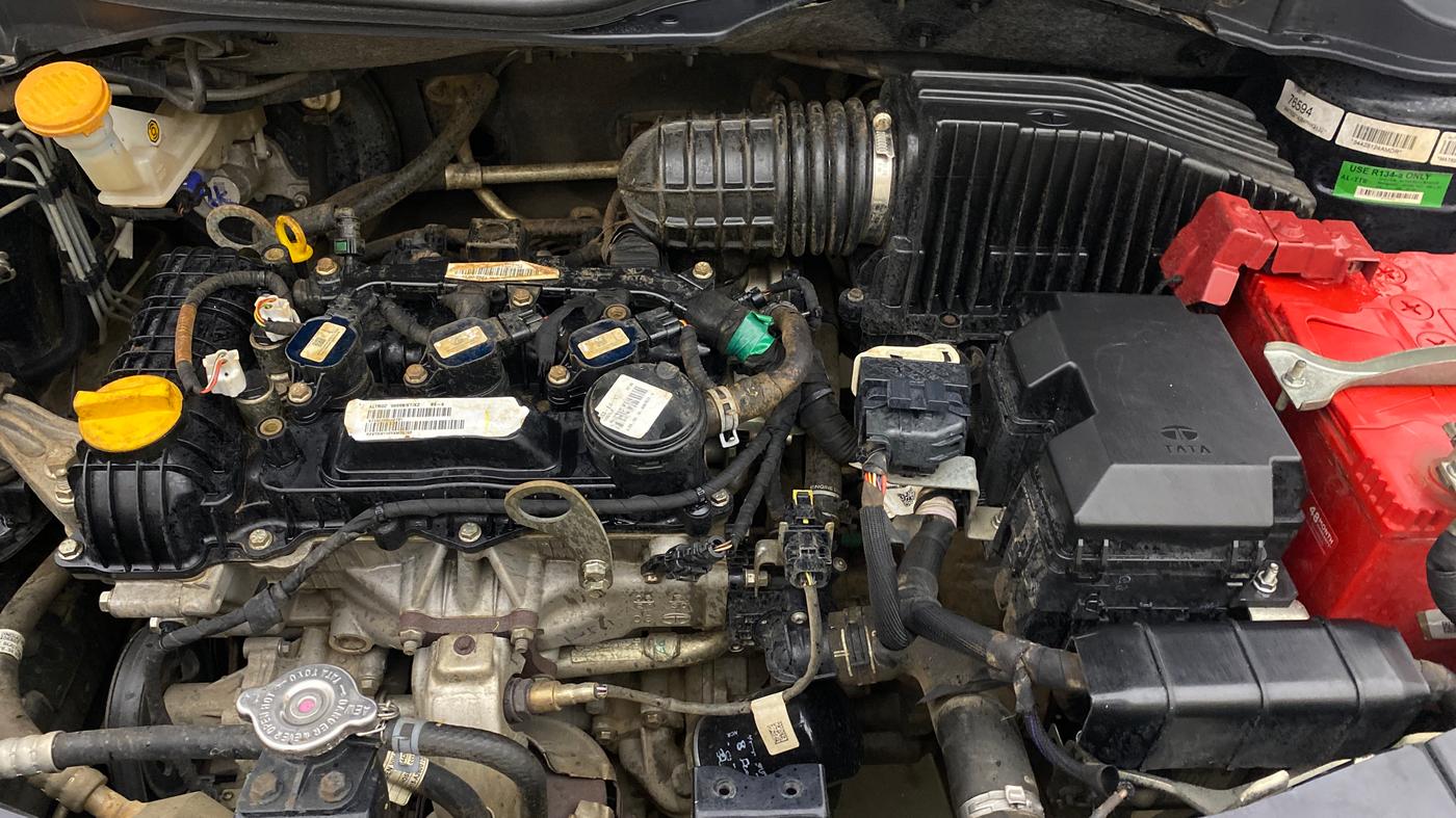 2021 Tata ALTROZ XZ PLUS PETROL DARK EDITION, Petrol, Manual, 65,942 km, Engine View