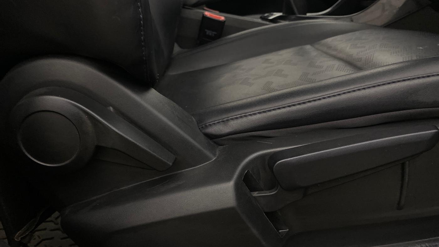 2021 Tata ALTROZ XZ PLUS PETROL DARK EDITION, Petrol, Manual, 65,942 km, Driver Side Adjustment Panel
