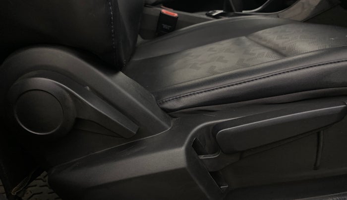 2021 Tata ALTROZ XZ PLUS PETROL DARK EDITION, Petrol, Manual, 65,942 km, Driver Side Adjustment Panel