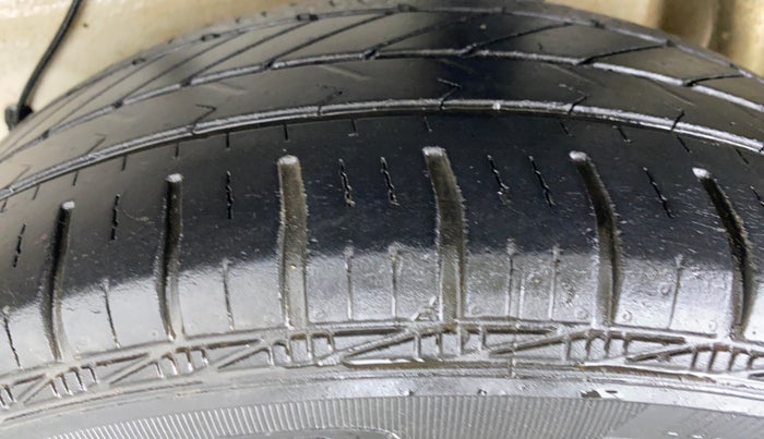2019 Maruti Celerio VXI d, Petrol, Manual, 34,090 km, Left Rear Tyre Tread