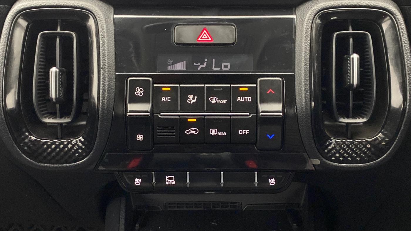 2020 KIA SONET GTX + 1.0 IMT, Petrol, Manual, 13,269 km, Automatic Climate Control