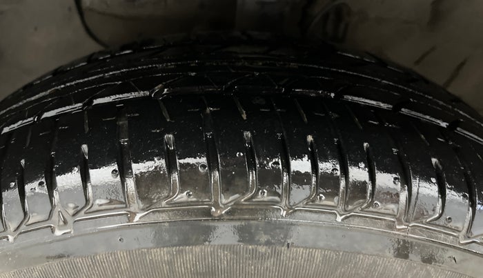 2017 Hyundai Elite i20 SPORTZ 1.2, Petrol, Manual, 62,098 km, Left Front Tyre Tread