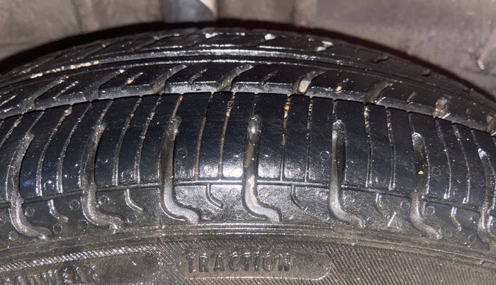 2018 Tata Tiago XE PETROL, Petrol, Manual, 65,966 km, Right Rear Tyre Tread