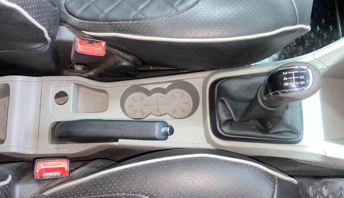 2018 Tata Tiago XE PETROL, Petrol, Manual, 65,966 km, Gear Lever