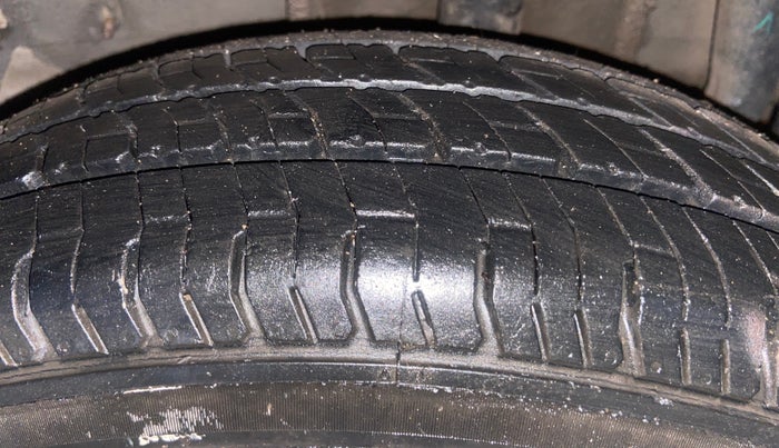 2018 Tata Tiago XE PETROL, Petrol, Manual, 65,966 km, Left Rear Tyre Tread