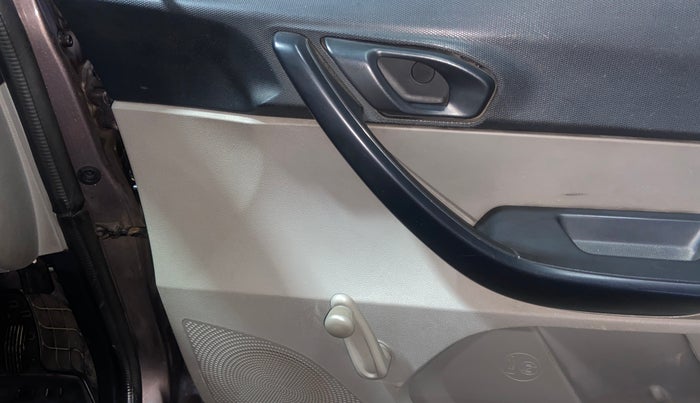 2018 Tata Tiago XE PETROL, Petrol, Manual, 65,966 km, Driver Side Door Panels Control