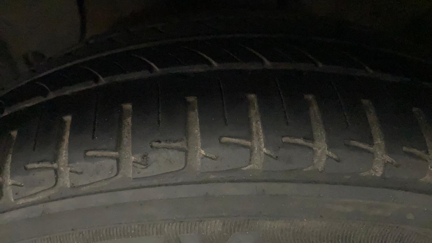 2023 Hyundai EXTER SX (O) CONNECT, Petrol, Manual, 28,030 km, Left Front Tyre Tread