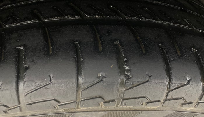 2018 Tata NEXON XZ DIESEL, Diesel, Manual, 41,691 km, Right Rear Tyre Tread