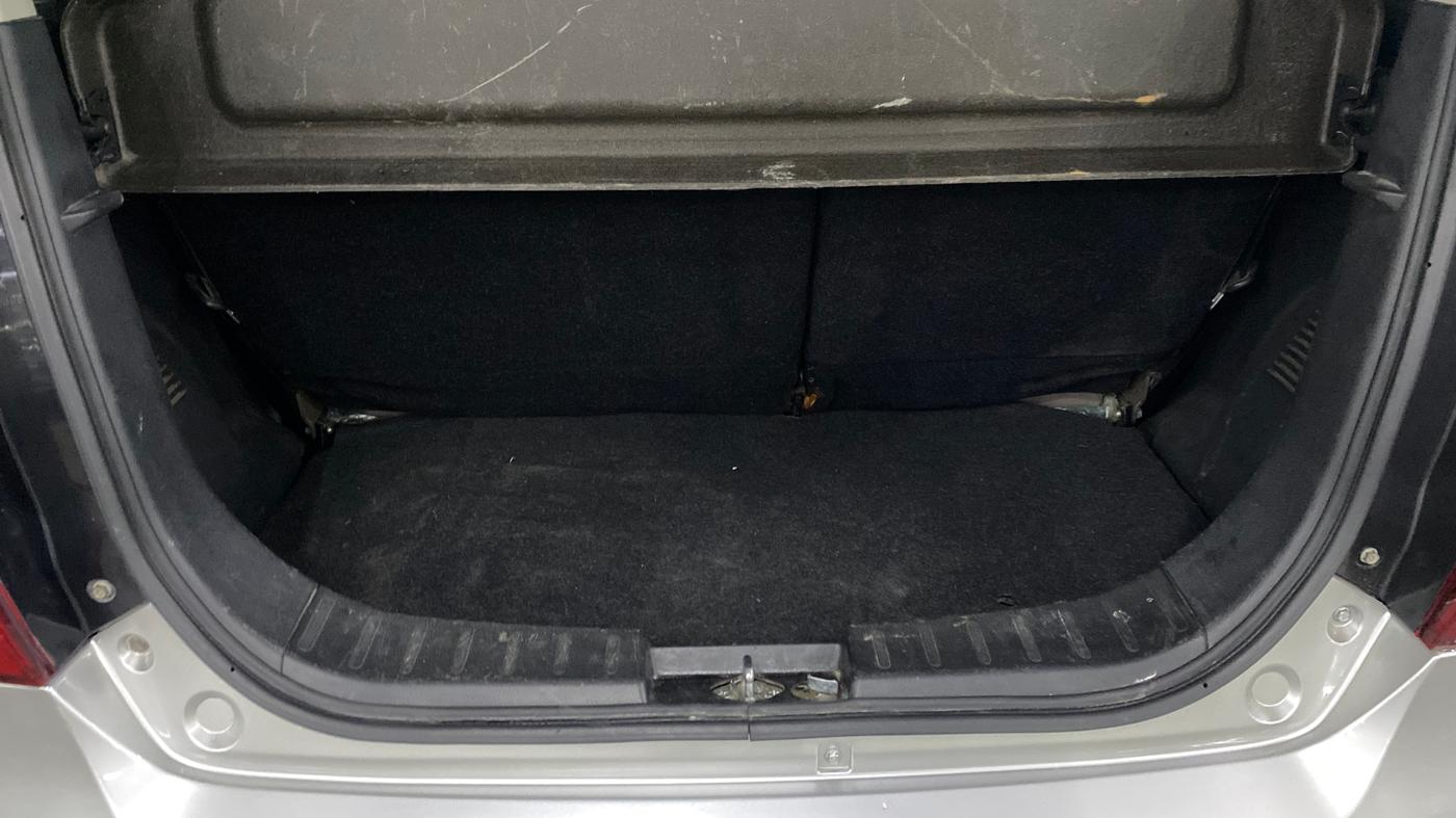 2015 Maruti Wagon R 1.0 VXI, Petrol, Manual, 49,284 km, Boot Inside