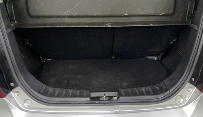 2015 Maruti Wagon R 1.0 VXI, Petrol, Manual, 49,284 km, Boot Inside