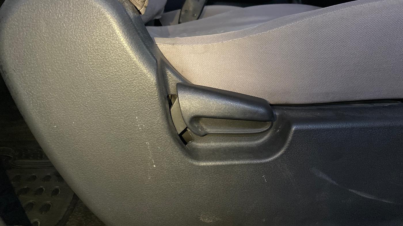 2015 Maruti Wagon R 1.0 VXI, Petrol, Manual, 49,284 km, Driver Side Adjustment Panel