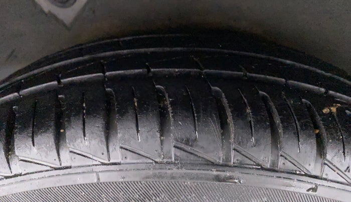 2012 Hyundai i10 SPORTZ 1.2 AT KAPPA2, Petrol, Automatic, 72,803 km, Right Rear Tyre Tread