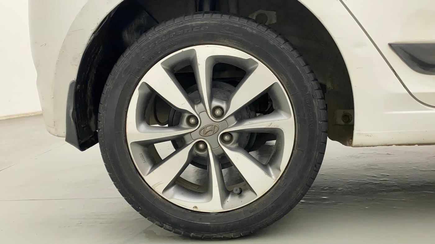 2015 Hyundai Elite i20 ASTA 1.2, Petrol, Manual, 61,410 km, Right Rear Wheel