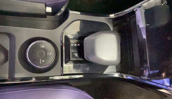 2024 Tata NEXON FEARLESS PURPLE + SUNROOF DCA DUAL TONE 1.2 PETROL, Petrol, Automatic, 14,104 km, Gear Lever
