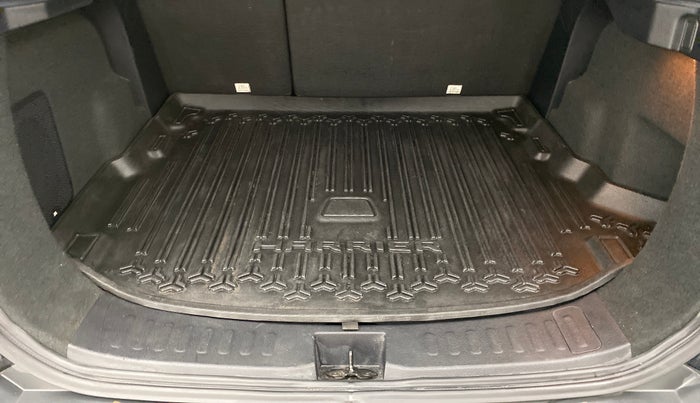 2019 Tata Harrier XZ DARK EDITION, Diesel, Manual, 36,245 km, Boot Inside