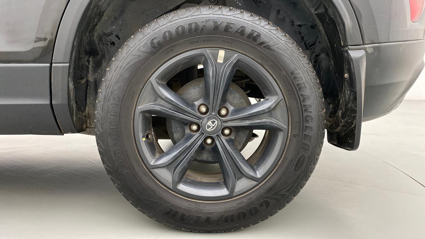 2019 Tata Harrier XZ DARK EDITION, Diesel, Manual, 36,245 km, Left Rear Wheel