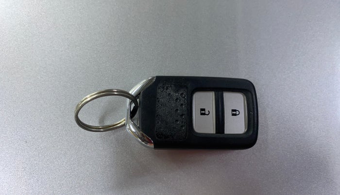 2016 Honda BR-V 1.5L I-VTEC V CVT, Petrol, Automatic, 24,619 km, Key Close Up