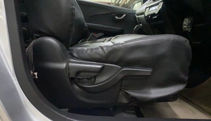 2016 Honda BR-V 1.5L I-VTEC V CVT, Petrol, Automatic, 24,619 km, Driver Side Adjustment Panel