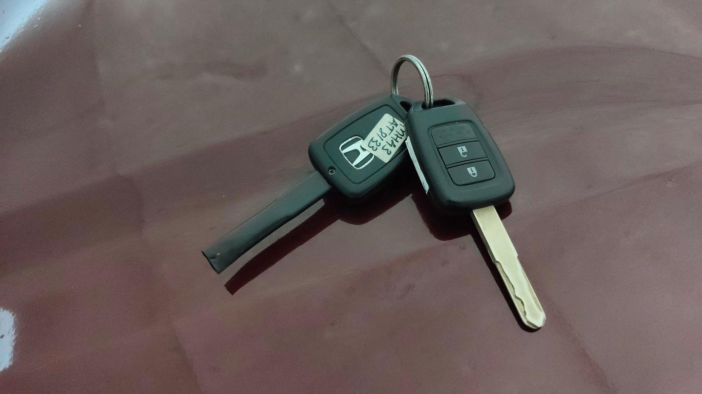 2015 Honda City 1.5L I-VTEC V MT, Petrol, Manual, 1,09,710 km, Key Close Up