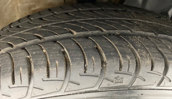 2020 Maruti New Wagon-R VXI 1.0, Petrol, Manual, 13,044 km, Right Front Tyre Tread