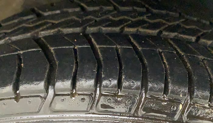2014 Maruti Alto K10 VXI AMT, Petrol, Automatic, 62,514 km, Right Front Tyre Tread