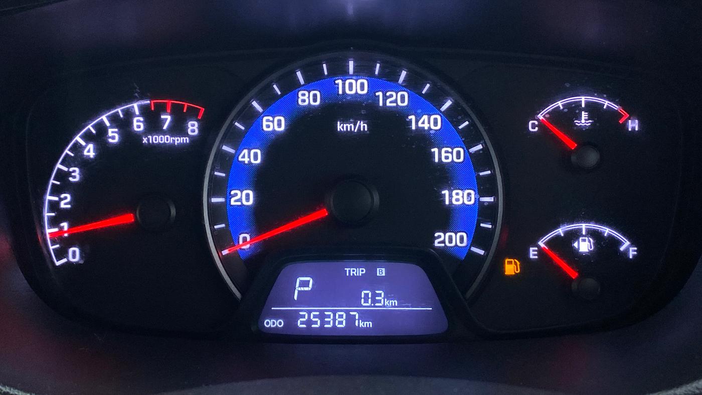 2016 Hyundai Xcent S AT 1.2, Petrol, Automatic, 25,602 km, Odometer Image