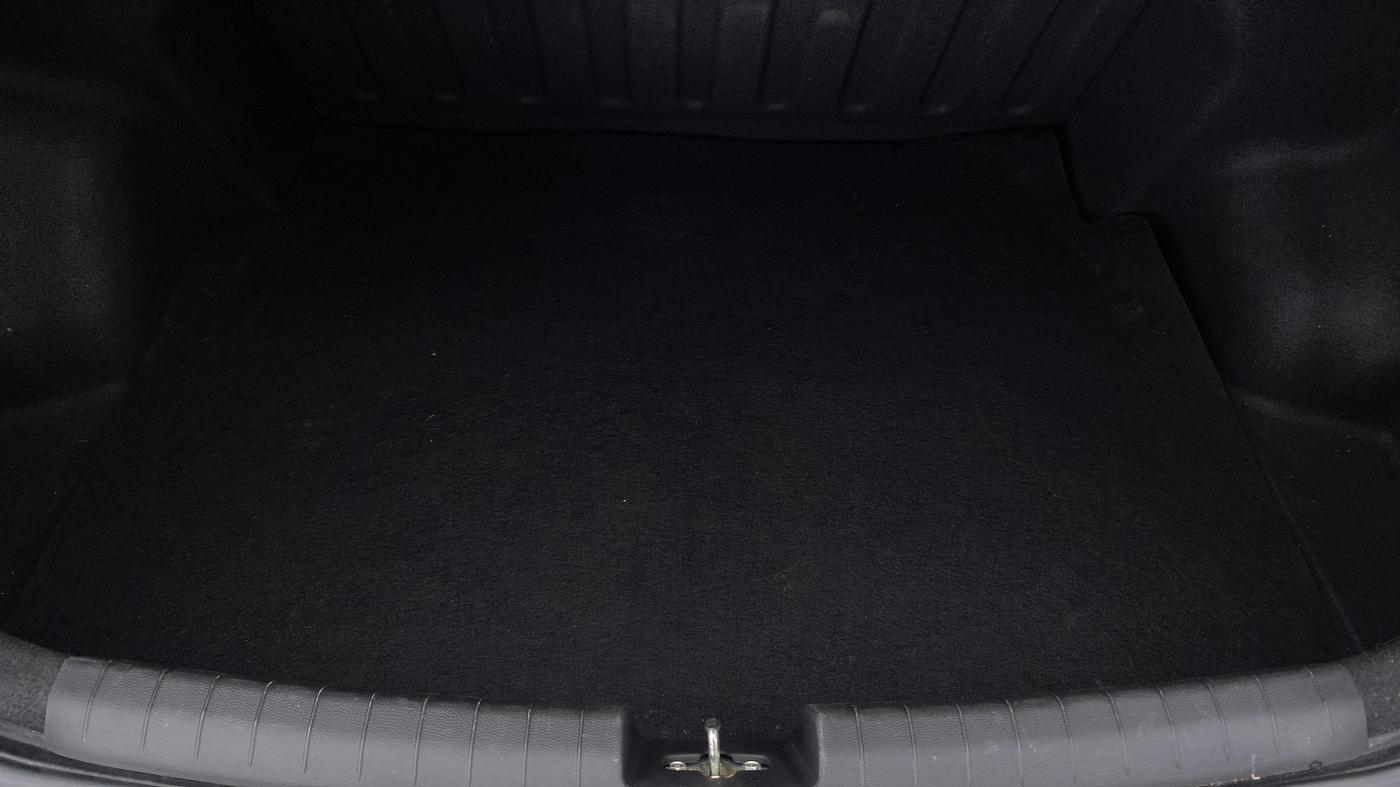 2016 Hyundai Xcent S AT 1.2, Petrol, Automatic, 25,602 km, Boot Inside