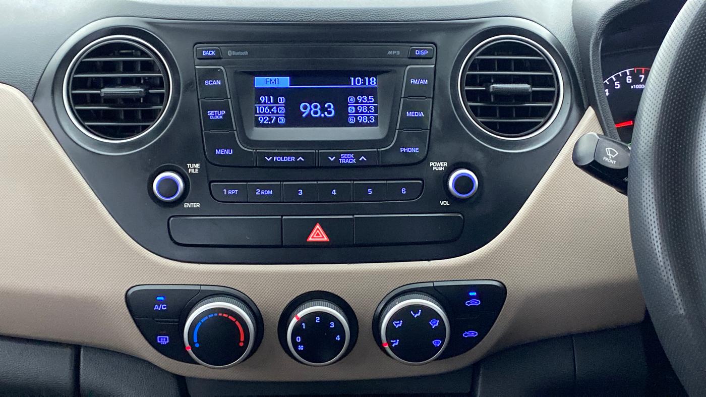 2016 Hyundai Xcent S AT 1.2, Petrol, Automatic, 25,602 km, Air Conditioner