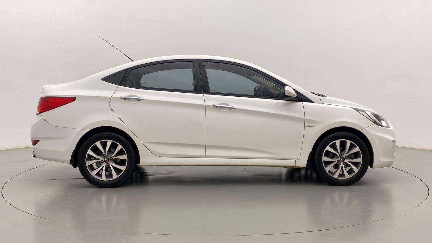 2014 Hyundai Verna FLUIDIC 1.6 SX CRDI, Diesel, Manual, 68,504 km, Right Side View