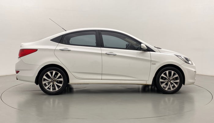 2014 Hyundai Verna FLUIDIC 1.6 SX CRDI, Diesel, Manual, 68,504 km, Right Side View