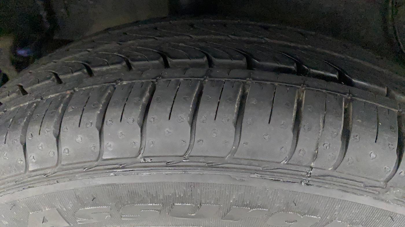 2017 Maruti Celerio VXI (O), Petrol, Manual, 97,455 km, Right Rear Tyre Tread