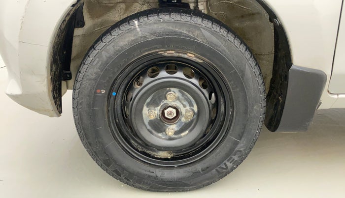 2013 Maruti Alto 800 LXI, Petrol, Manual, 32,212 km, Left Front Wheel