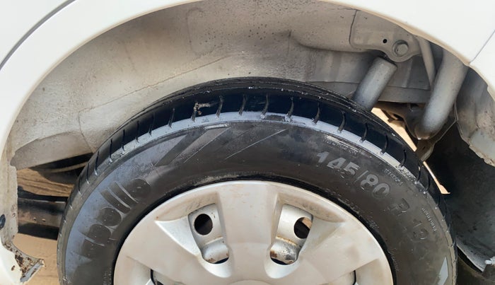 2014 Maruti Wagon R 1.0 LXI, CNG, Manual, 74,938 km, Left Rear Tyre Tread