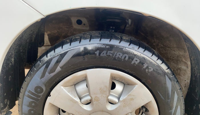 2014 Maruti Wagon R 1.0 LXI, CNG, Manual, 74,938 km, Left Front Tyre Tread