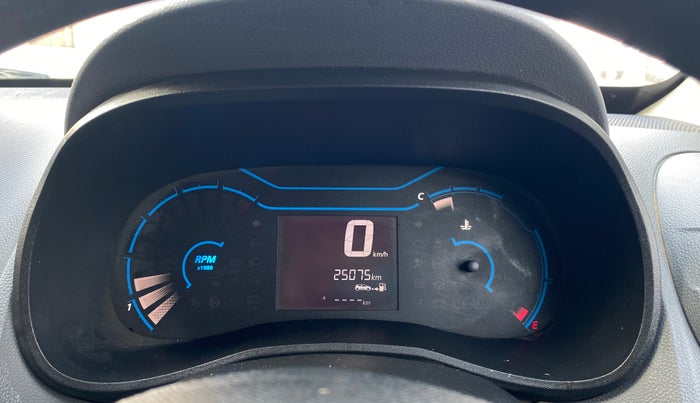 2020 Renault Kwid RXT 0.8, Petrol, Manual, 25,067 km, Odometer Image