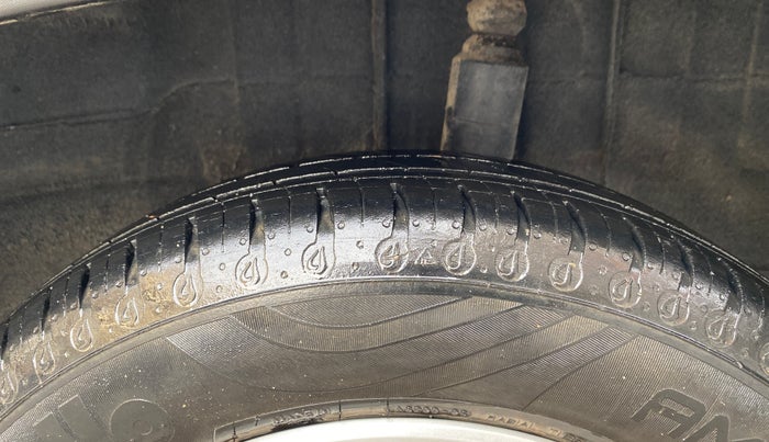 2020 Renault Kwid RXT 0.8, Petrol, Manual, 25,067 km, Left Rear Tyre Tread