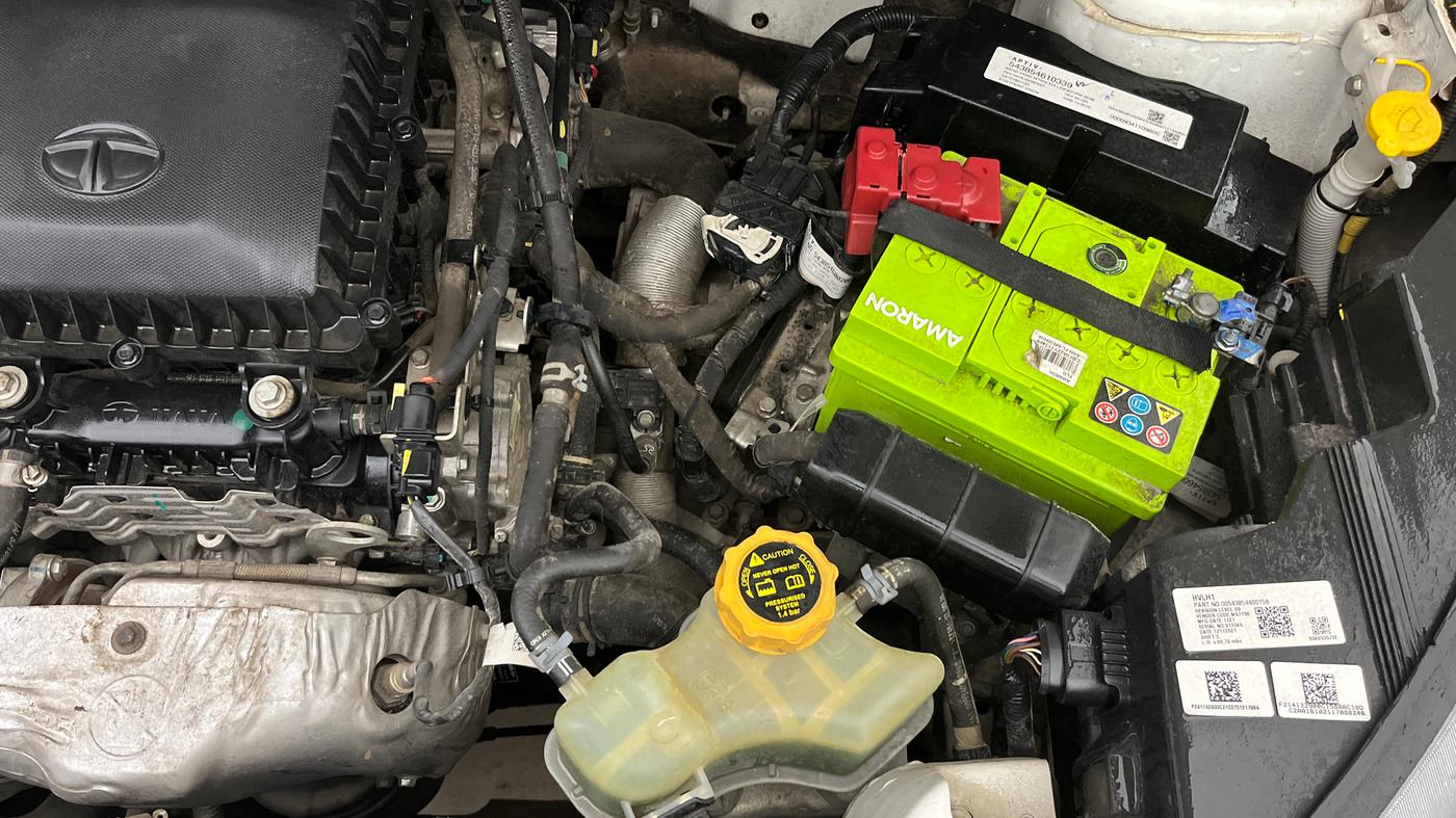 2021 Tata NEXON XZA PLUS PETROL, Petrol, Automatic, 32,274 km, Engine View - Left