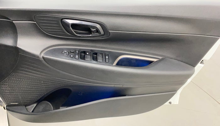 2021 Hyundai NEW I20 ASTA (O) 1.5 CRDI MT, Diesel, Manual, 58,488 km, Driver Side Door Panels Control