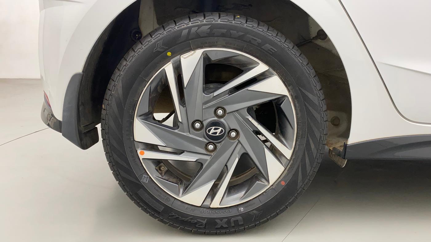 2021 Hyundai NEW I20 ASTA (O) 1.5 CRDI MT, Diesel, Manual, 58,488 km, Right Rear Wheel
