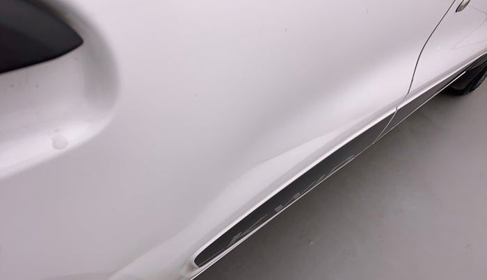 2019 Renault Kwid RXT 1.0 EASY-R AT OPTION, Petrol, Automatic, 18,781 km, Right rear door - Minor scratches