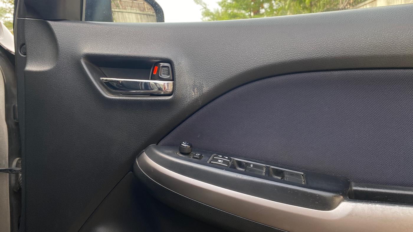 2019 Maruti Baleno DELTA PETROL 1.2, Petrol, Manual, 73,017 km, Driver Side Door Panels Control