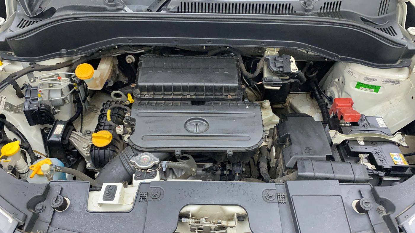 2021 Tata PUNCH CREATIVE AMT 1.2 RTN DUAL TONE, Petrol, Automatic, 24,626 km, Open Bonet