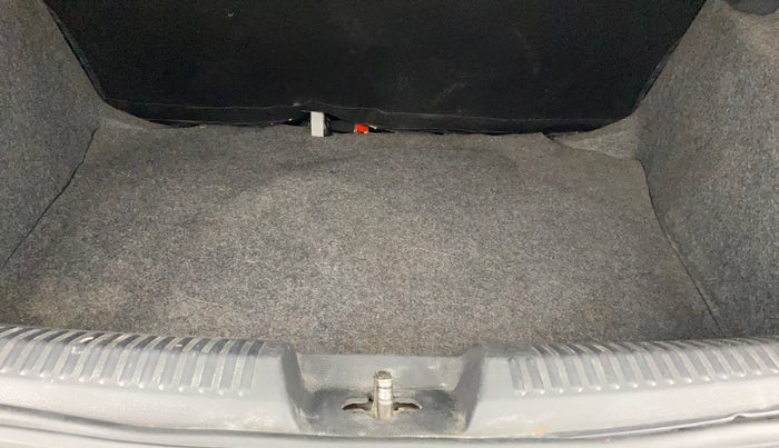 2014 Volkswagen Polo HIGHLINE1.2L, Petrol, Manual, 57,216 km, Boot Inside