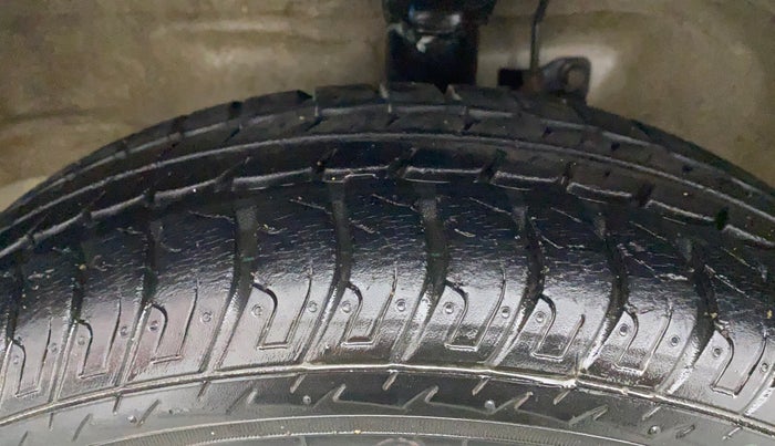 2017 Maruti Wagon R 1.0 VXI AMT, Petrol, Automatic, 10,741 km, Left Front Tyre Tread