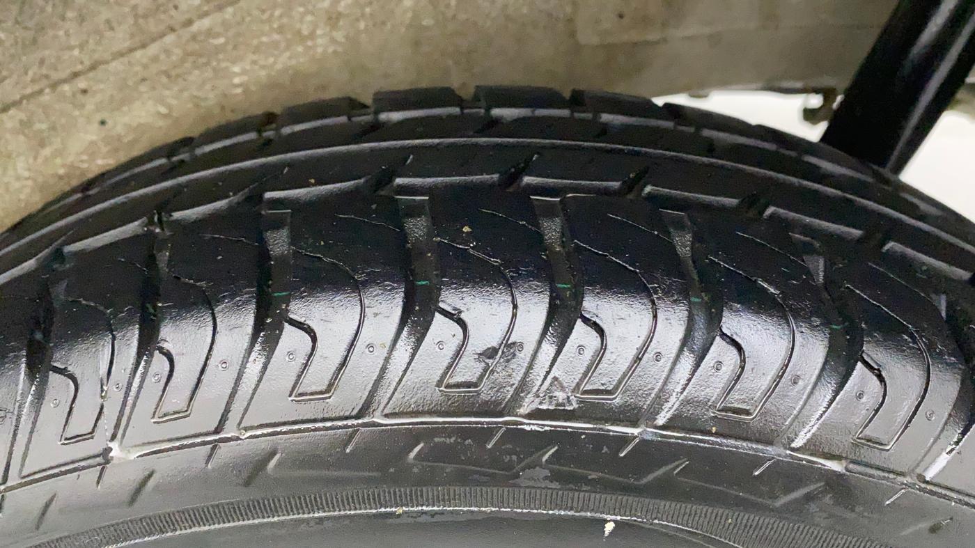 2017 Maruti Wagon R 1.0 VXI AMT, Petrol, Automatic, 10,741 km, Left Rear Tyre Tread