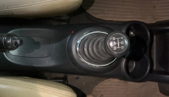 2014 Honda Amaze 1.2L I-VTEC EX, Petrol, Manual, 54,534 km, Gear Lever